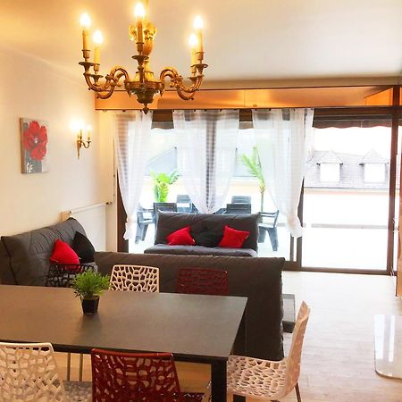 Appartement Le Soleil 140 M2 Climatise Parking Prive Proche Sanctuaires Lourdes Exterior photo