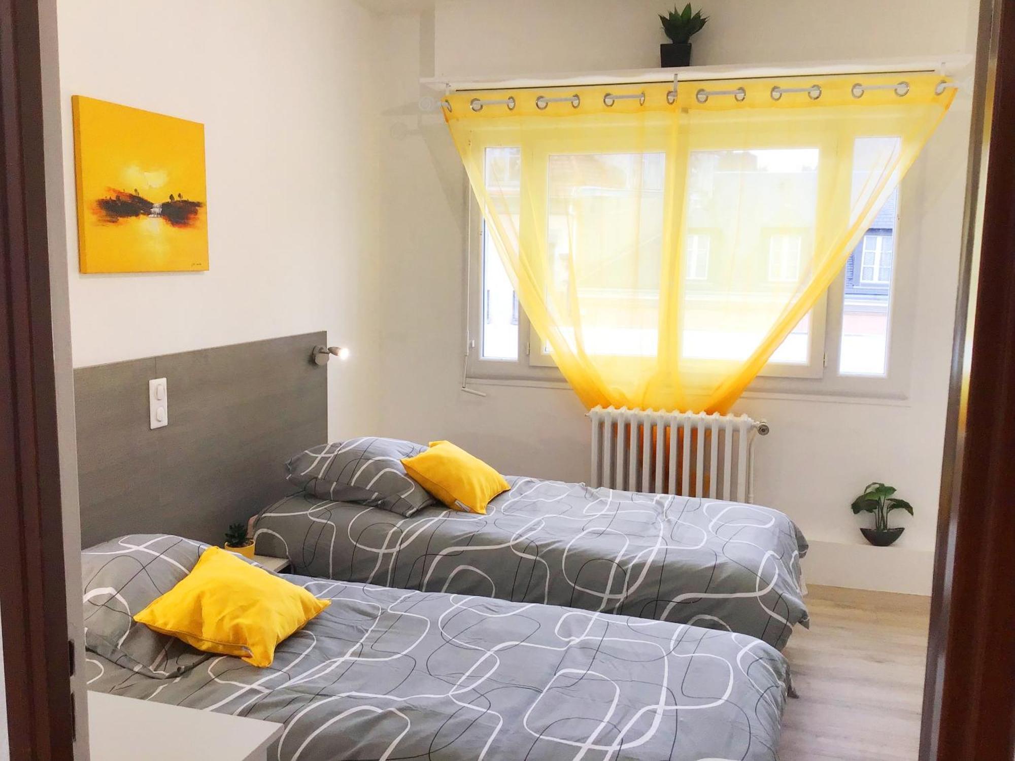 Appartement Le Soleil 140 M2 Climatise Parking Prive Proche Sanctuaires Lourdes Exterior photo